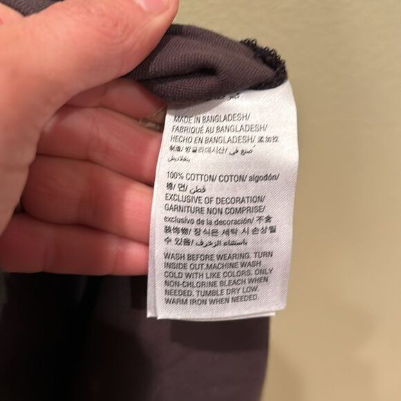 Style and Co woman's deep purple velvety coat or shirt w gorgeous flower detail - Picture 13 of 15